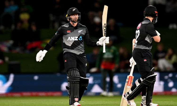 T20I Tri Series: डेवोन कॉनवे ने ठोका धमाकेदार पचास, बांग्लादेश को 8 विकेट से रौंदकर न्यूजीलैंड ने खो