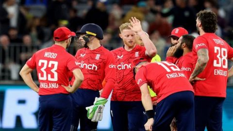 AUS vs ENG: इंग्लैंड ने जीत का 11 साल का सूखा किया खत्म, ऑस्ट्रेलिया को पहले T20I में हराया