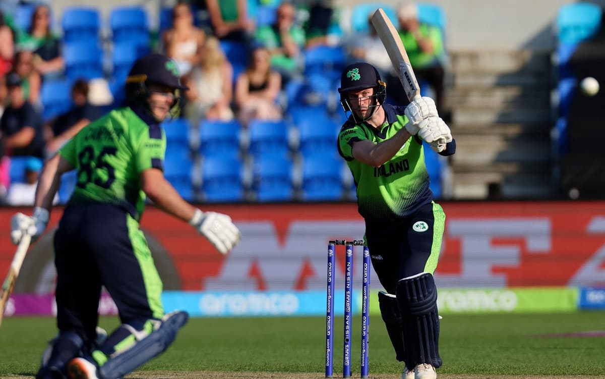  Curtis Campher George Dockrell keep Ireland in hunt for Super 12s with six-wicket win over Scotland