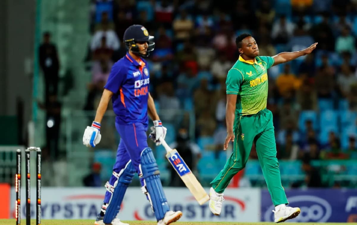 South Africa need five wickets to complete 450 International Wickets