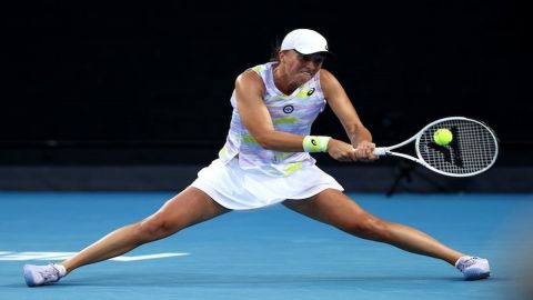 Ostrava Open: Swiatek advances to quarters after Tomljanovic retires