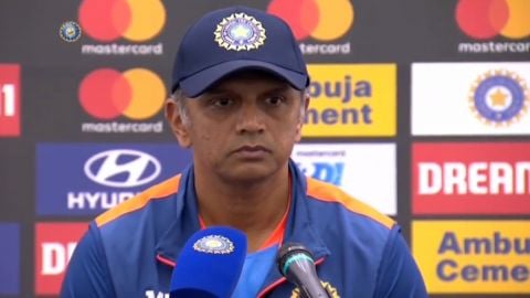 Cricket Image for Rahul Dravid Gracefully Answer Journalist Asked Axar Patel Question