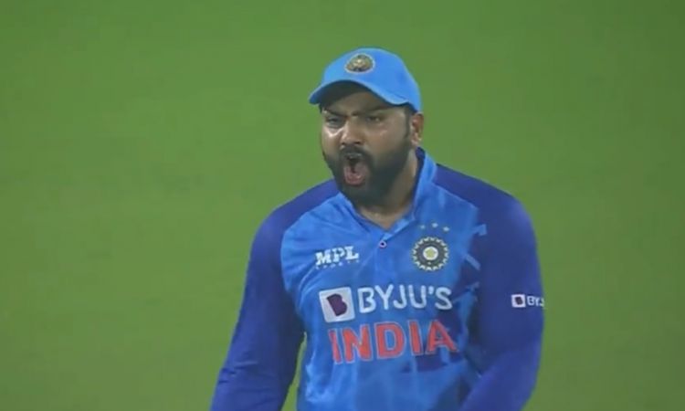 Cricket Image for Rohit Sharma Angry With Umpire Virender Sharma