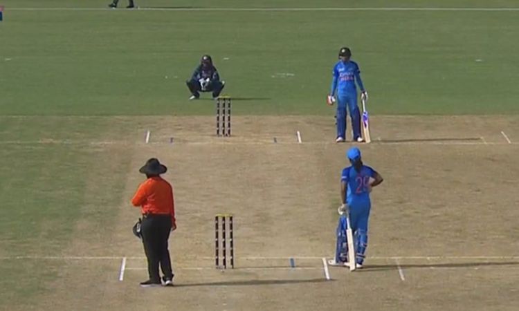Cricket Image for Yuvraj Singh Reacts On Pooja Vastrakar Run Out