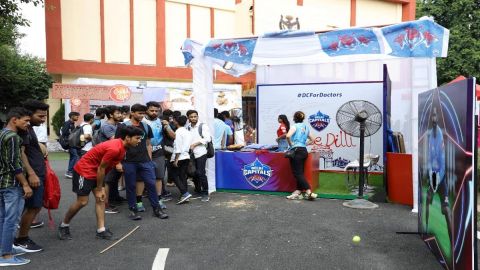 Cricket Image for Delhi Capitals Celebrates Doctors' Cup For Medical Fraternity With #DCforDoctors