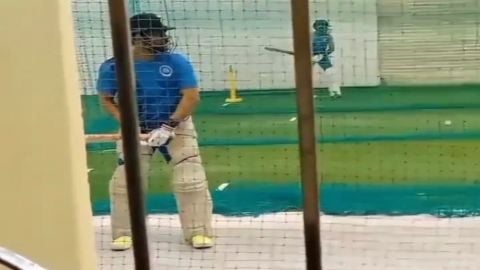 MS Dhoni having batting practice, preparation for IPL 2023