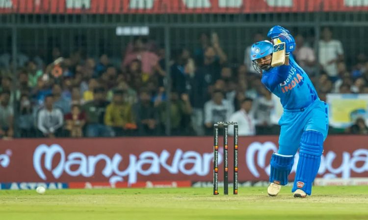 The way he batted, my number 4 is in trouble: Suryakumar Yadav on Dinesh Karthik