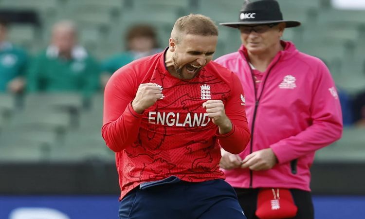 T20 WC: England Bowlers Bundles Ireland To 157/10 In Group 1 Clash