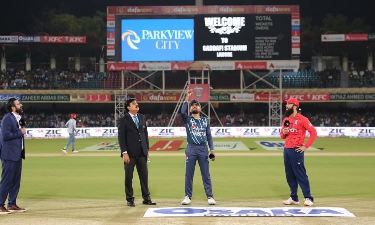 PAK vs ENG 7th T20I: Pakistan Opt To Bowl First Against England | Playing XI