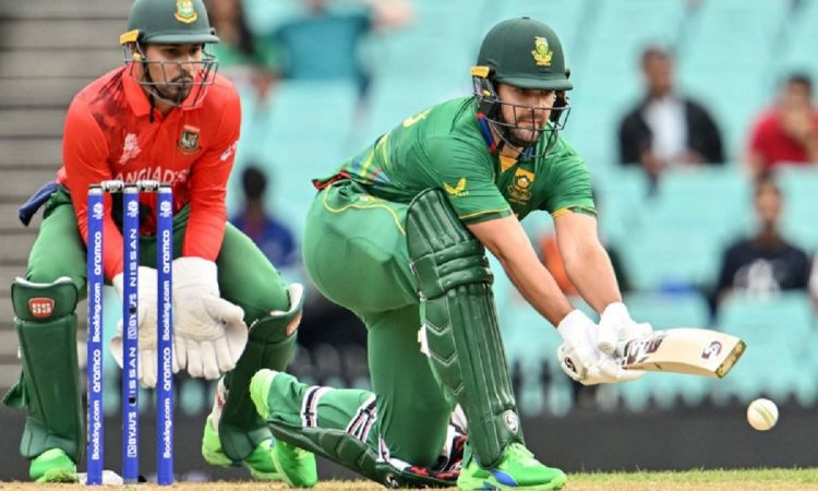 T20 WC: Rossouw's Blistering Ton Helps The Proteas Score 205/5 On Board Against Bangladesh