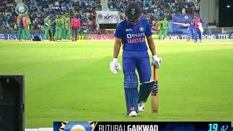 Cricket Image for VIDEO : रुतुराज के लिए बुरे सपने की तरह रहा डेब्यू, 45 के स्ट्राइक रेट से की बैटिं