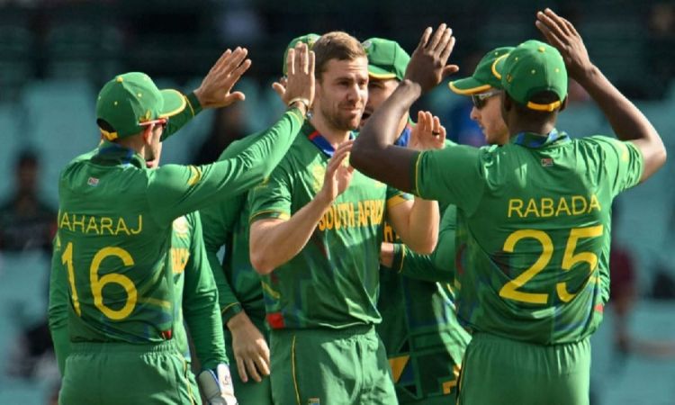 Cricket Image for T20 WC: Anrich Nortje Urged Fellow Fast Bowlers To Keep Themselves Calm Ahead Of M