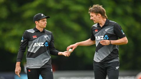 NZ vs PAK :New Zealand restrict Pakistan to 130/7! 