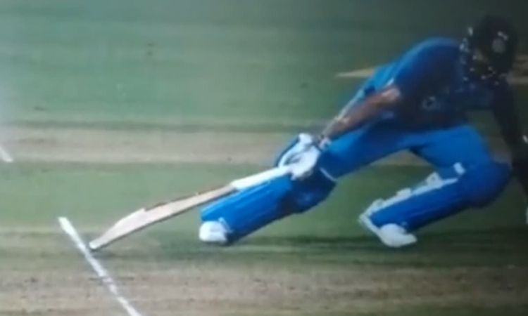 Cricket Image for 'ये क्या कर दिया विराट', छोटी गलती पड़ी बहुत भारी; देखें VIDEO
