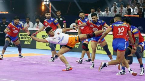 PKL 9: Jaipur Pink Panthers survive late scare to hold off Dabang Delhi in thriller