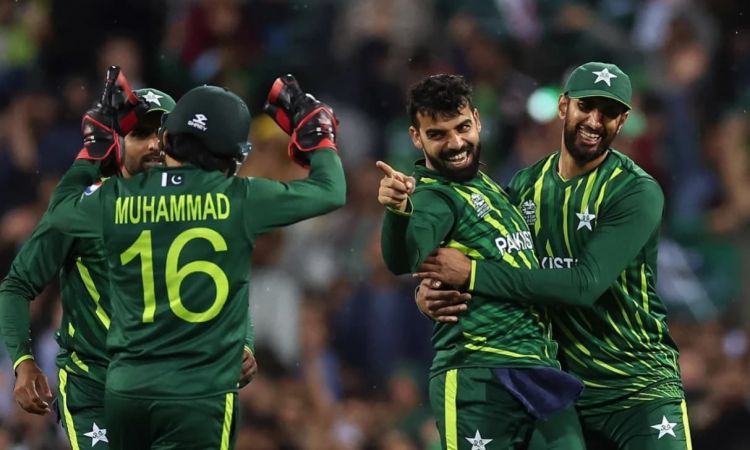 Shadab Khan is 3 wickets away from reaching the landmark of 100 T20I wickets