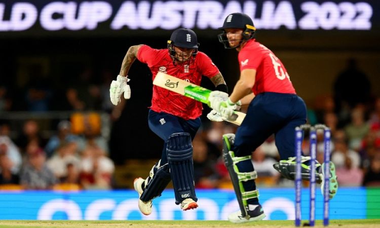 T20 World Cup 2022: Buttler, Hales fifty helps England set a target of 180 runs