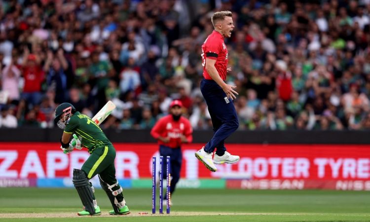 Cricket Image for Curran Picks 3-Fer As England Restrict Pakistan For 137/8 In T20 World Cup Final
