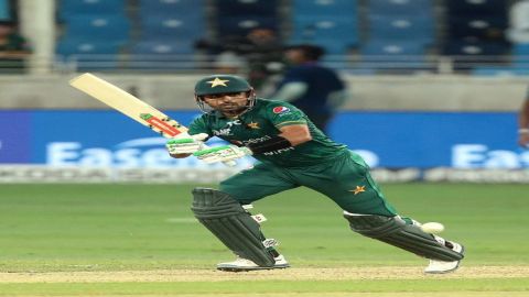 T20 World Cup: Sanjay Bangar backs bowlers to make Pakistan win the final against England