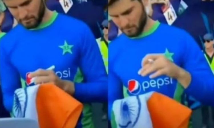 Cricket Image for Flag Code Of India Shaheen Afridi Signing On Indian Flag Pic Viral