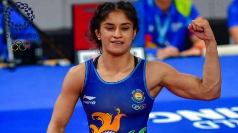 Govt approves wrestler Vinesh Phogat's proposal to train In Bulgaria