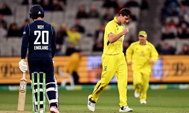 Cricket Image for Australia Thrash Double Champions England In 3rd ODI; English Team Concedes First 