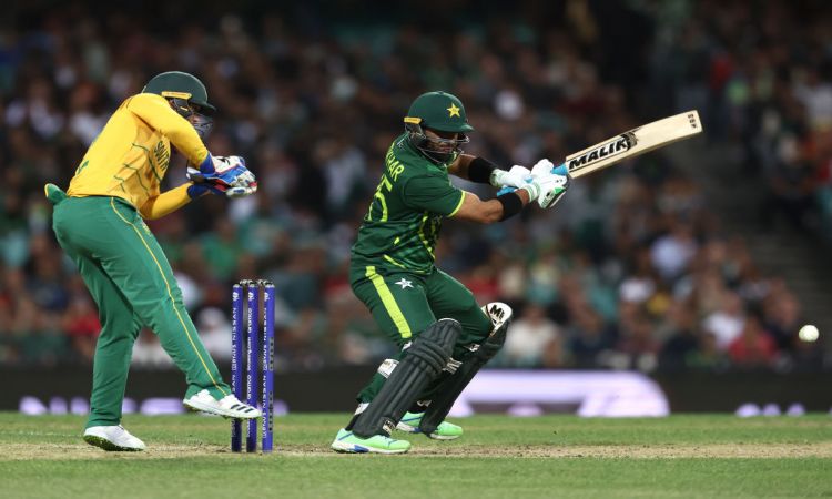 ICC T20 World Cup: Shadab Khan, Iftikhar Ahmed's fifty helps Pakistan post a total of 185 runs