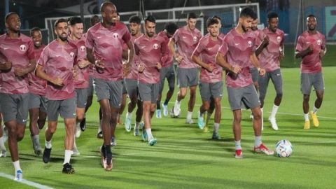 Qatar eye home team advantage as they take on Ecuador in Cup opener