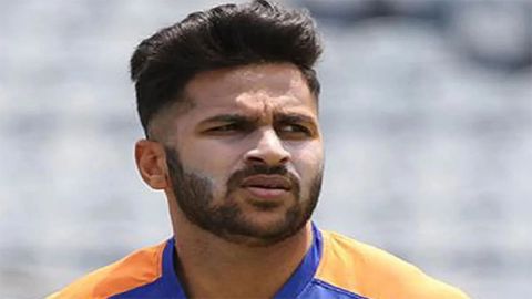 Shardul Thakur Shake Hands With KKR, Aman Khan Joins Delhi Capitals