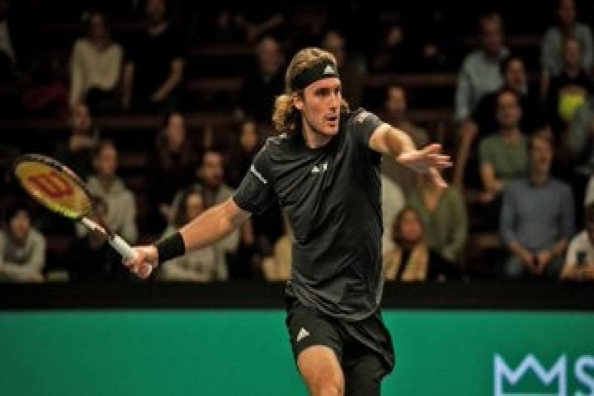 Vienna Open: Tsitsipas beats Novak, to face Coric in second round
