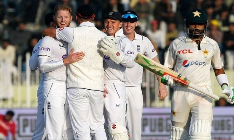 1st Test: Pakistan need 263 runs on final day after England's daring declaration