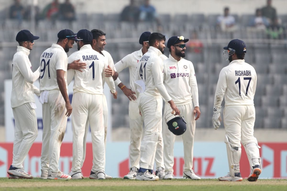 2nd Test, Day 1: Ashwin, Unadkat, Umesh strike for India despite Mominul Haque's half-century