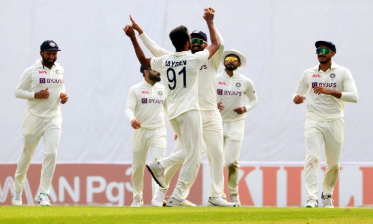 2nd Test, Day 1: India trail by 208 runs after Ashwin, Umesh four-fers skittle Bangladesh out for 22