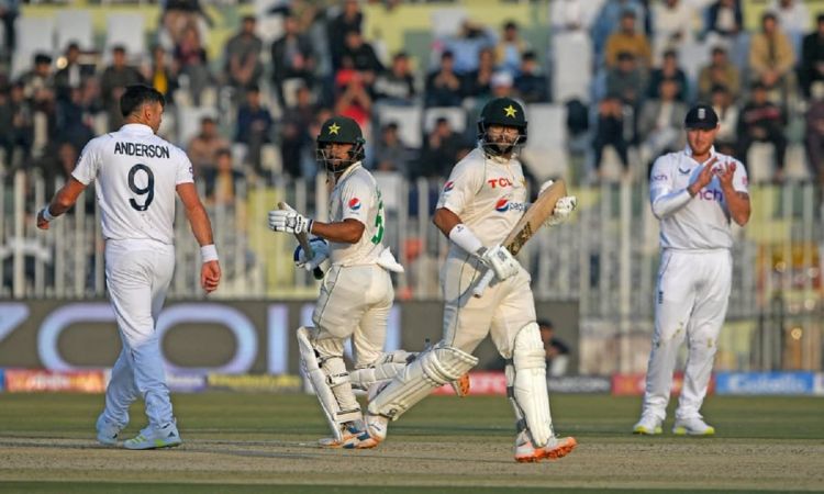 1st Test, दूसरा दिन: अब्दुला शफीक, इमाम-उल-हक ने इंग्लैंड के विशाल स्कोर के बाद पाकिस्तान की वापसी क