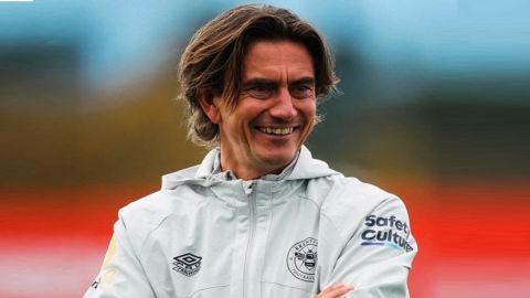 Brentford manager Thomas Frank signs new contract until 2027