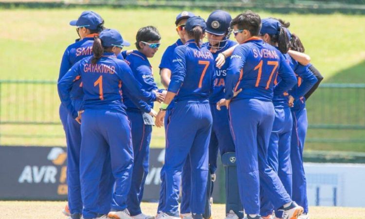 Sylhet : India's Smriti Mandhana plays a shot during the Women's Asia Cup 2022 final match between I