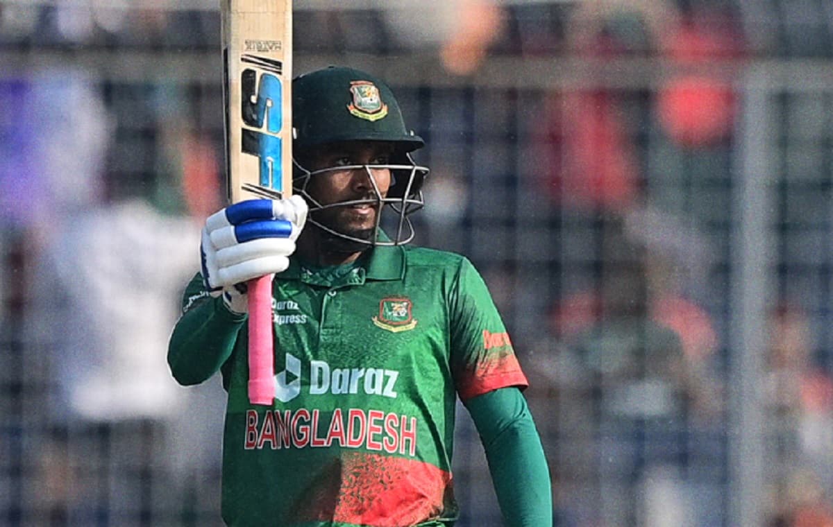 Mehedy Hasan Miraz's 100 is now the joint-highest score by a player batting at number 8 or lower in the ODIs Mehedy Hasan Miraz's 100 is now the joint-highest score by a player batting at number 8 or lower in the ODIs