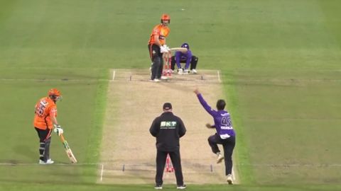 Cricket Image for Patrick Dooley Unusual Bowling Action Bbl 2022