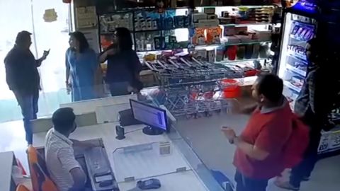 Cricket Image for Rajeshwari Gayakwad Fight With Shopkeeper Watch Video