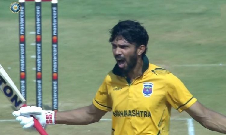 Ruturaj Gaikwad becomes the first player to score a hundred in quarterfinal, semifinal and final of a Vijay Hazare Trophy season