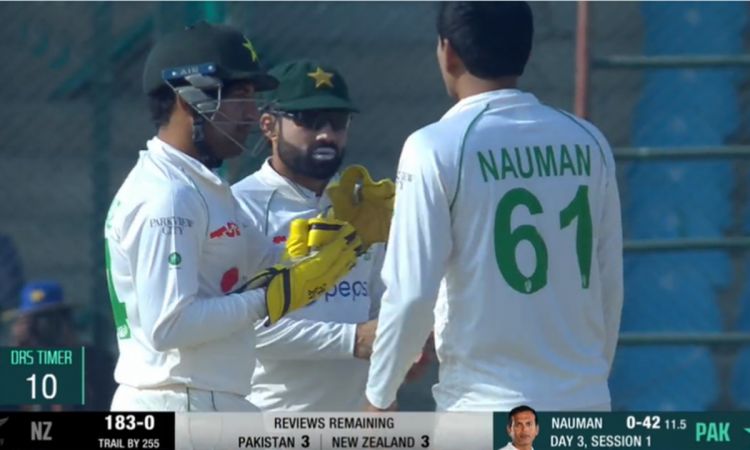 Cricket Image for Sarfaraz Ahmed And Mohammad Rizwan Gesturing For Review 