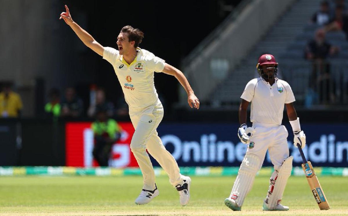 West Indies all out for 283 in the 1st innings Australia lead by 315