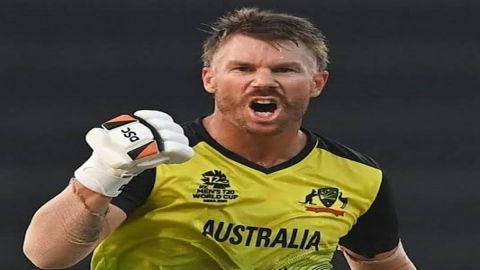 Ian Chappell calls David Warner 