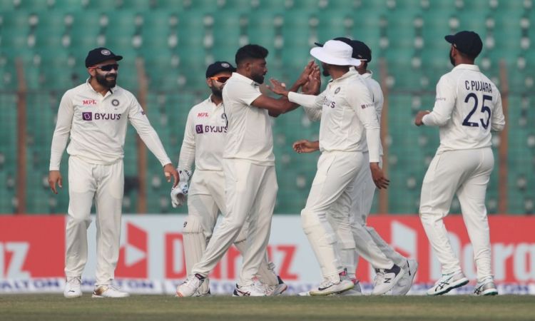 IND v BAN, 1st Test: Kuldeep's four-fer helps India surge ahead, leave Bangladesh reeling at 133/8 (