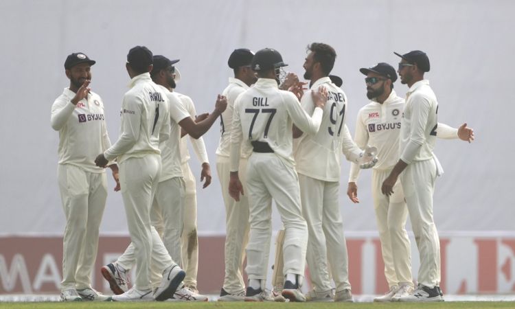 Bangladesh 82-2 at lunch on day 1 of second test vs india