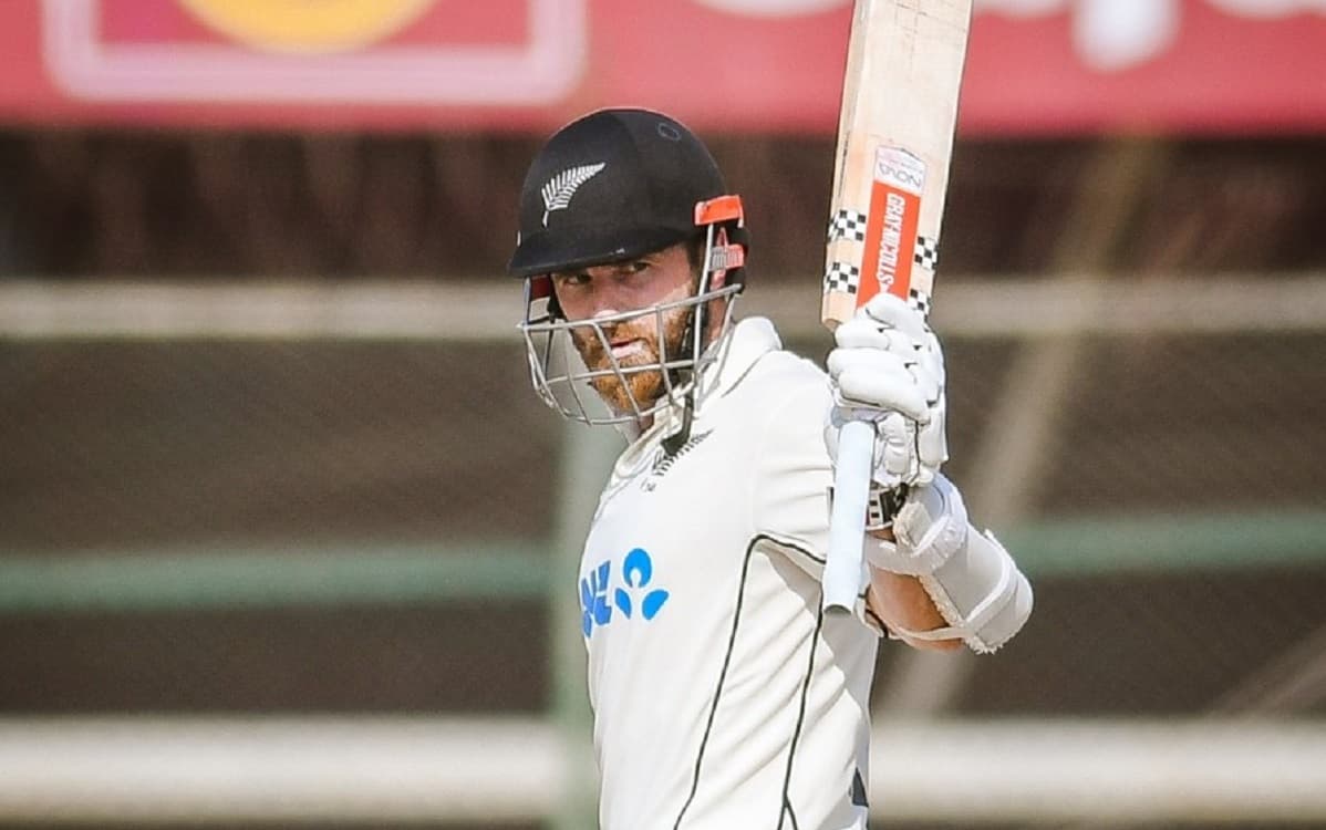 New Zealand 519-6 in first innings at lunch on day 4 of first test lead by 81 runs