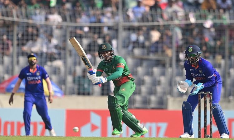 Mehidy Hasan Miraz's Ton, Mahmudullah's Half-Century Steer Bangladesh To 271/7 Against India In 2nd ODI