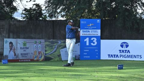 Mohd Azhar shoots 67, surges into halfway lead at Tour Championship 2022
