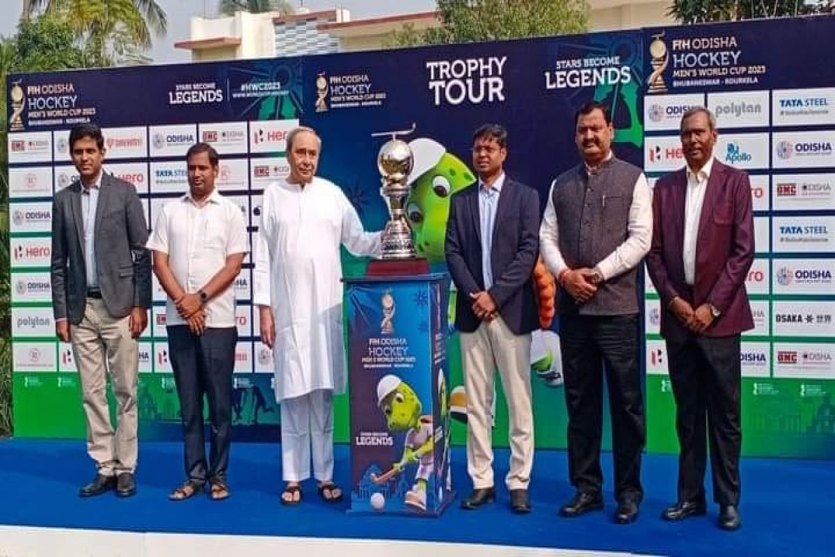 Odisha CM launches trophy tour of FIH Hockey Men's World Cup 2023.(photo:Twitter)