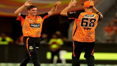 BBL 12: Ashton Turner, Jhye Richardson help Perth Scorchers beat Melbourne Stars in BBL!